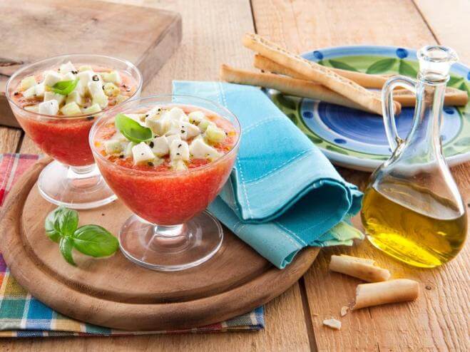 Gazpacho di mozzarella e pomodoro