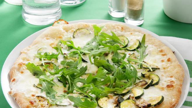 Pizza courgette et rucola