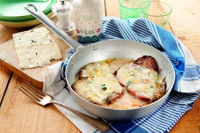 Steak mit Gorgonzola D.O.P.