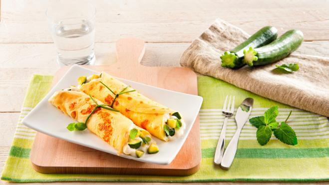 Cannoncini di Crespelle con Mozzarella, Zucchine e Menta