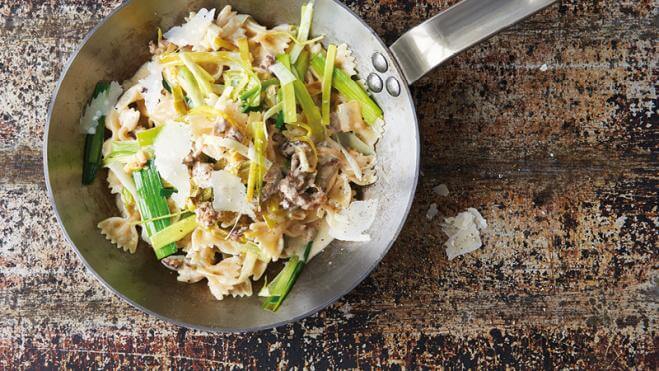 Farfalle avec salsiccia et mascarpone