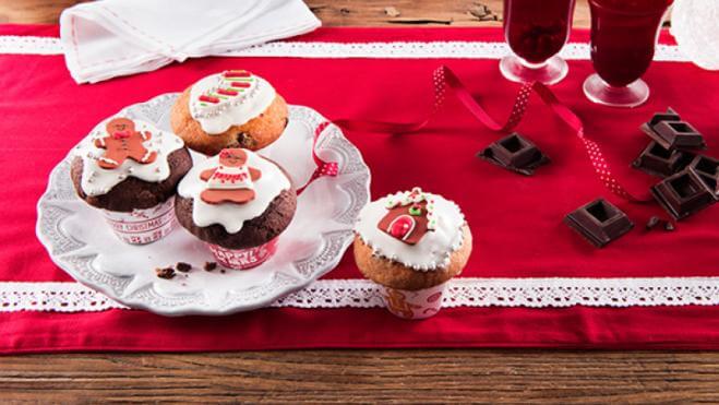 Muffins mit Mascarpone, Schokoladentropfen und Glasur