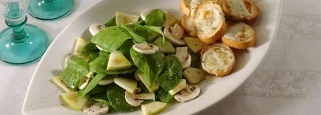 Rezept | Pilzen- und Apfel-Salat mit Gorgonzola-Crostini | Einfache ...
