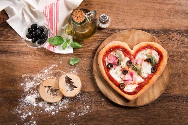 Pizza en forme de cœur