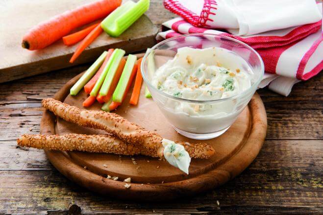 Gemüsesticks mit Gorgonzola-Dip