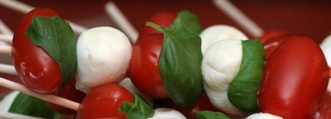 Spiedino di mozzarella e pomodoro di pachino