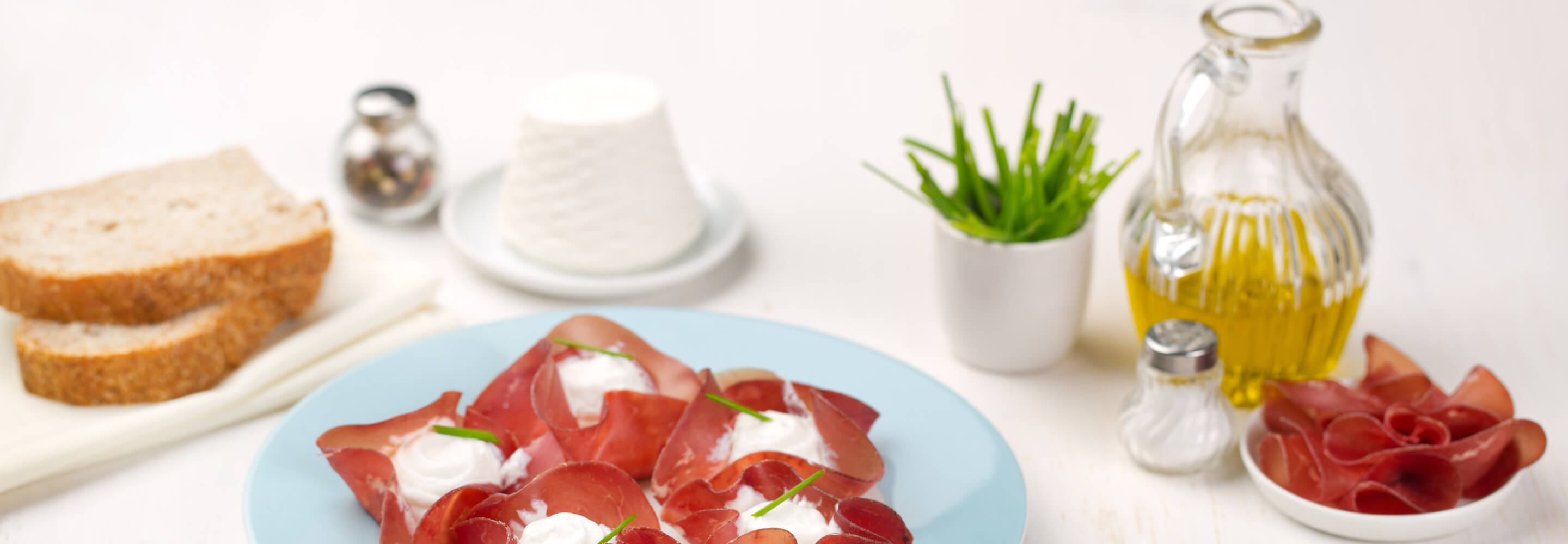 Bresaola-Körbli mit Ricotta