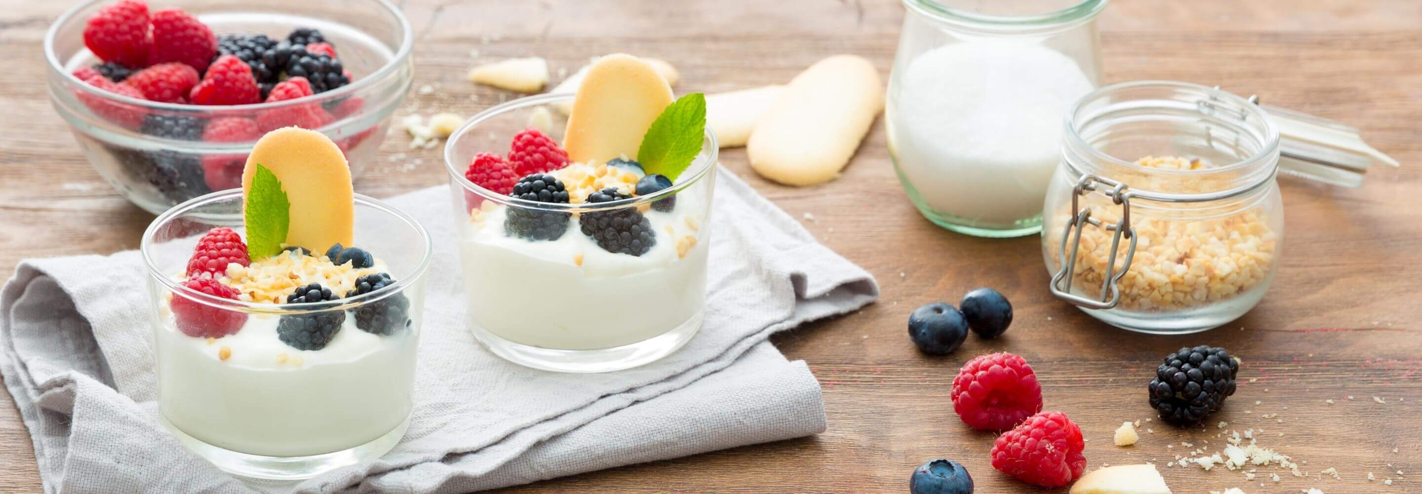 Crema al mascarpone senza lattosio ai frutti di bosco