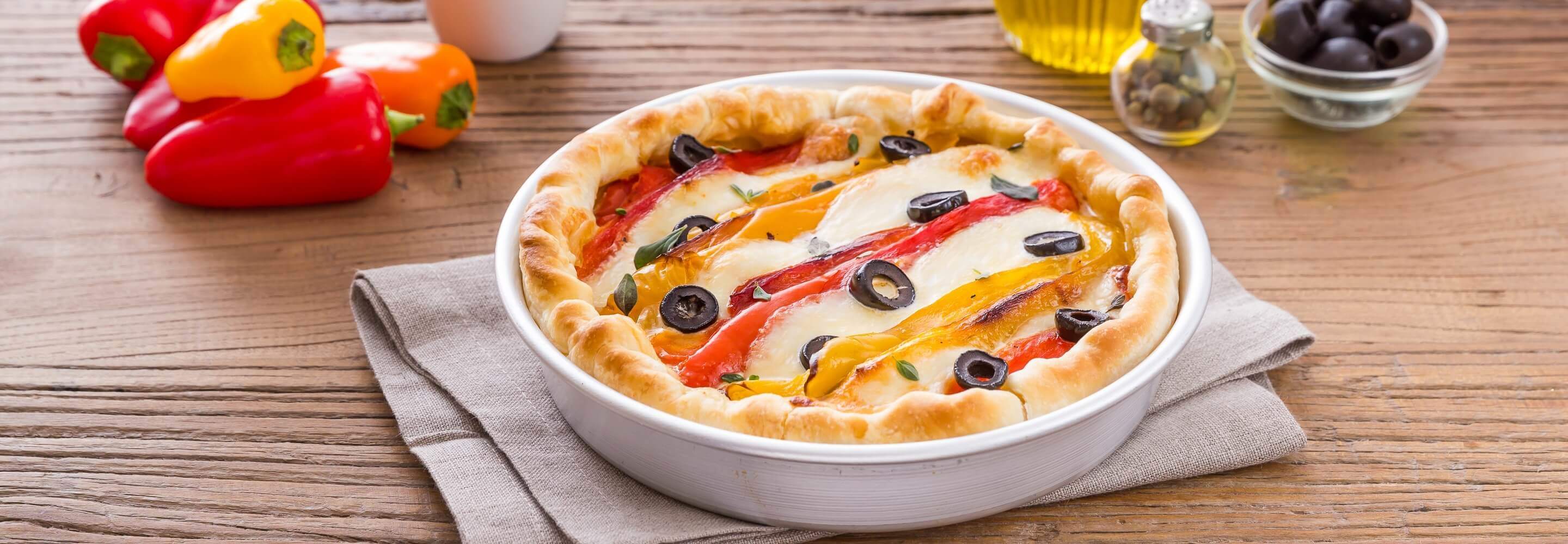 Tarte salée poivrons, olives et mozzarella