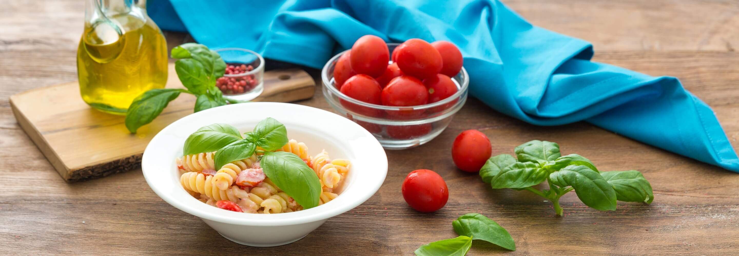 Pasta con ricotta e pomodorini pachino