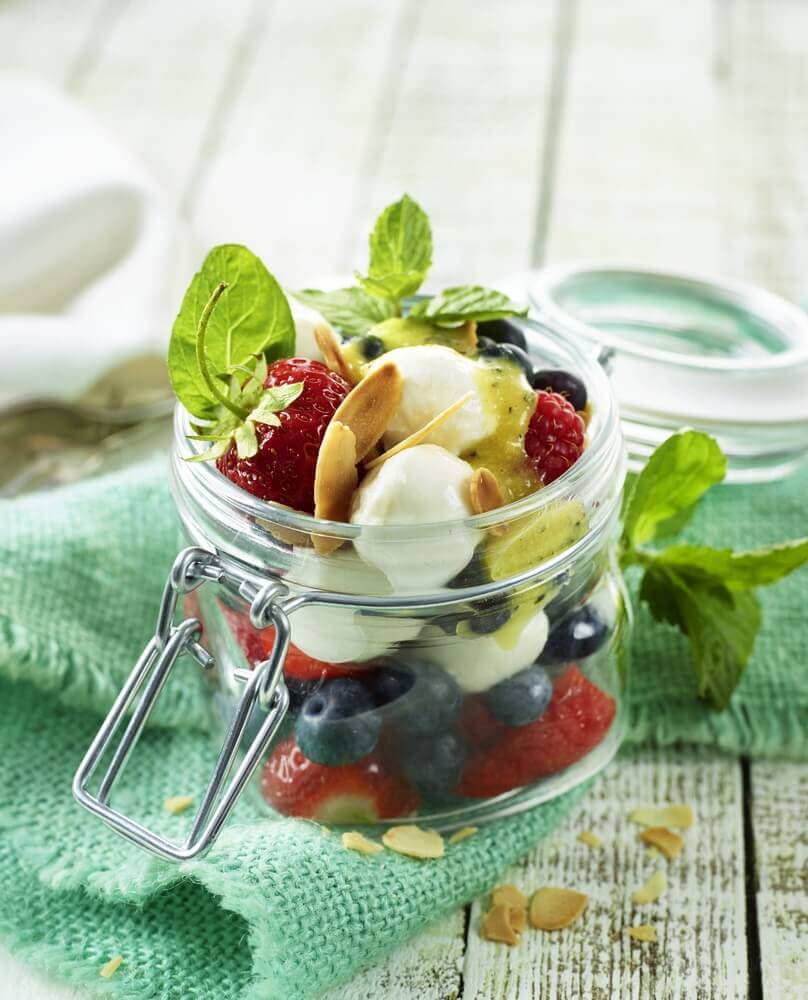 Mozzarella Mini et fruits rouges en verrine