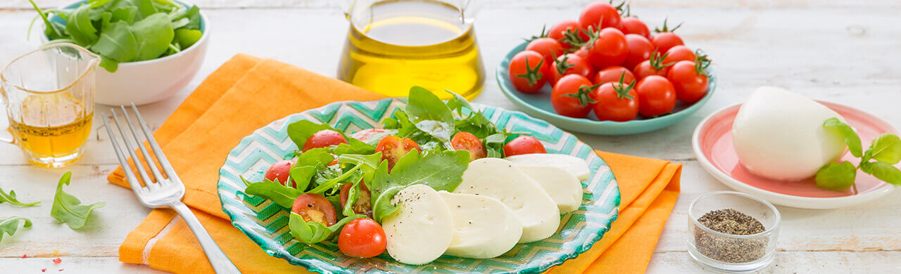Rucola-Salat mit Fior di Latte Mozzarella