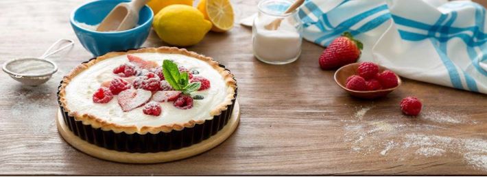 Crostata alla ricotta e frutti di bosco