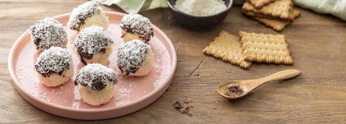 Dolcetti al cocco e ricotta